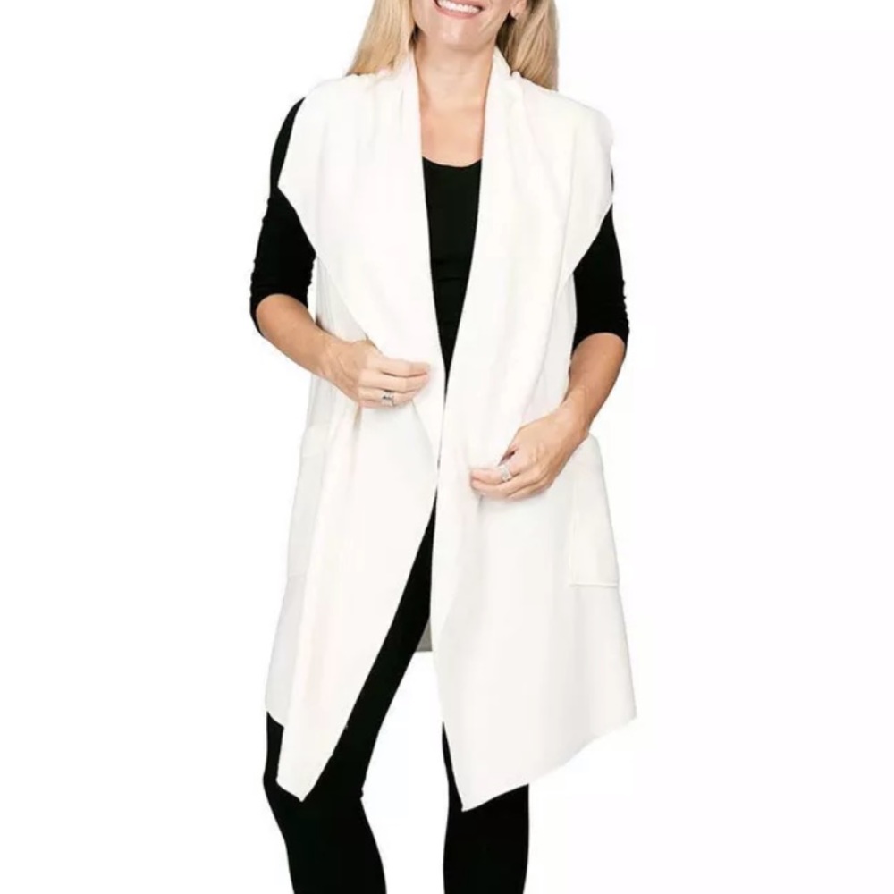 Fleece sleeveless wrap